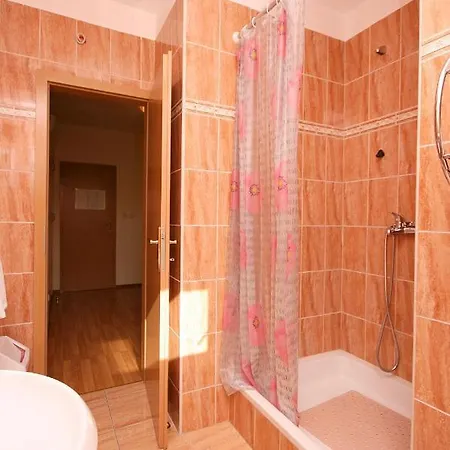 With Wifi - 4654 Appartement Omiš